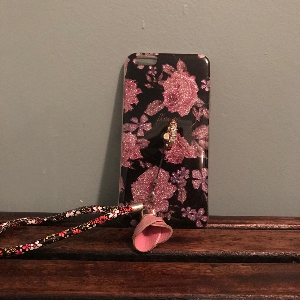 Flower IPhone case with wristlet